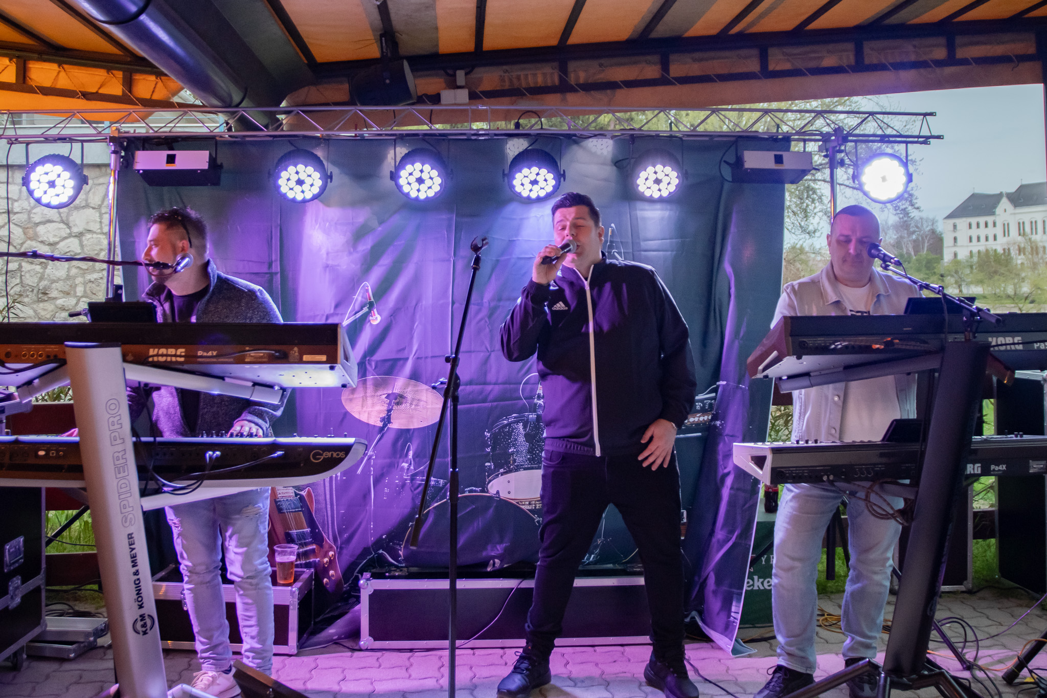 The bogrács served as an important point for community building (Photos: Bettina Korinek)